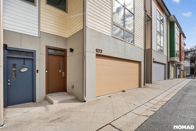 Photo - 1273 MacKintosh pknw