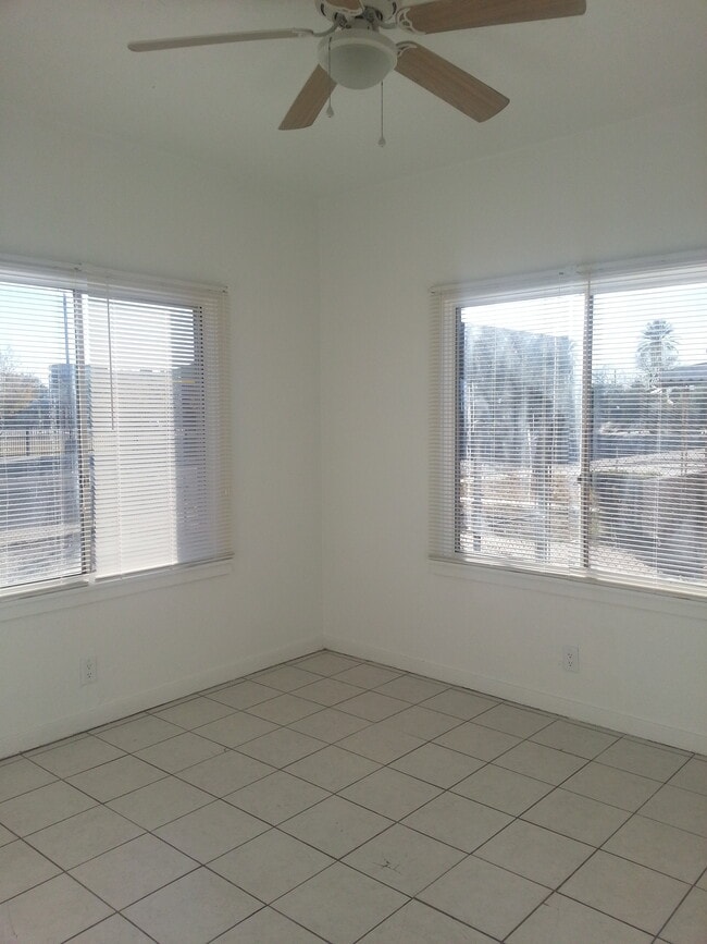 Photo - 1622 W Polk St