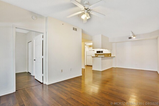 Photo - 2812 Grande Pkwy Unit 105