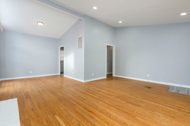 Photo - 3704 Greenwich Rd