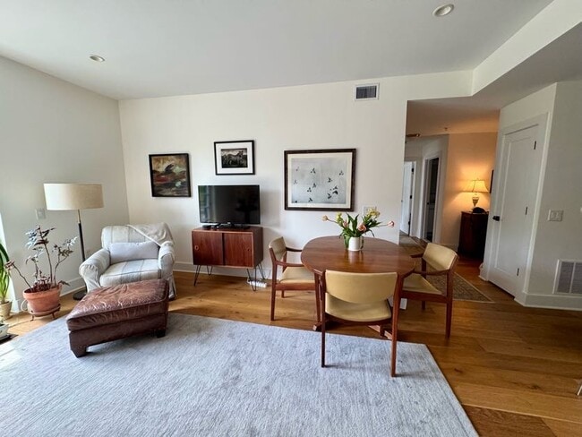 Photo - 34 Bridge St Unit 200