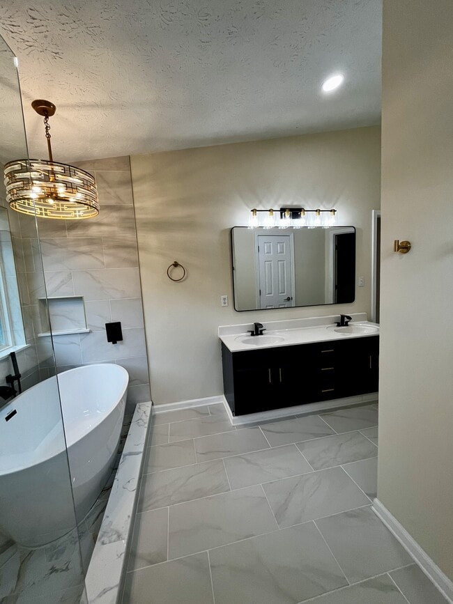 Photo - 2925 Dogwood Creek Pkwy NW