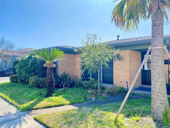 Building Photo - 1311 Milam Dr Rental