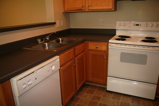 Photo - 300 Riverbend Dr