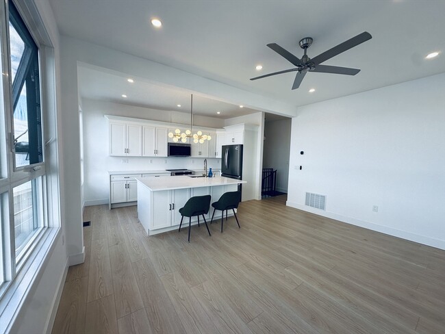 Photo - 280 Endicott Ave Unit 1