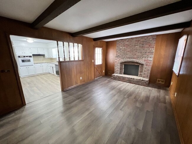 Photo - Spacious 3BR with Large Yard & 2-Car Garage