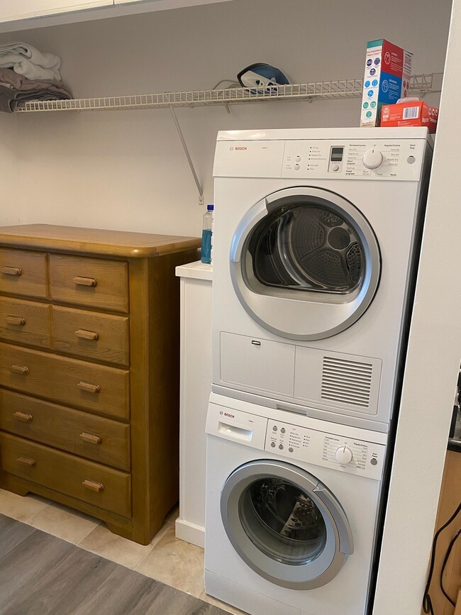 Photo - 6400 Christie Ave Unit 5123