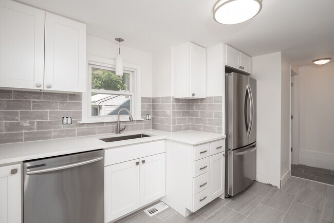 Photo - 92 Clinton Place Unit #2 Unit 1