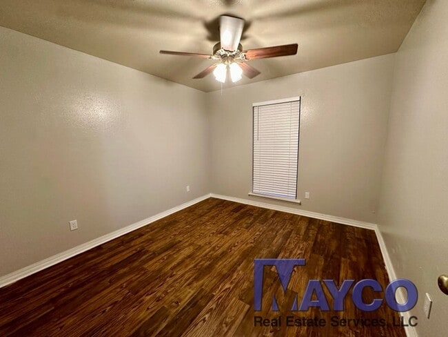 Photo - 2 bedroom downstairs unit at Grand Oaks Apartments! Unit 1680-2