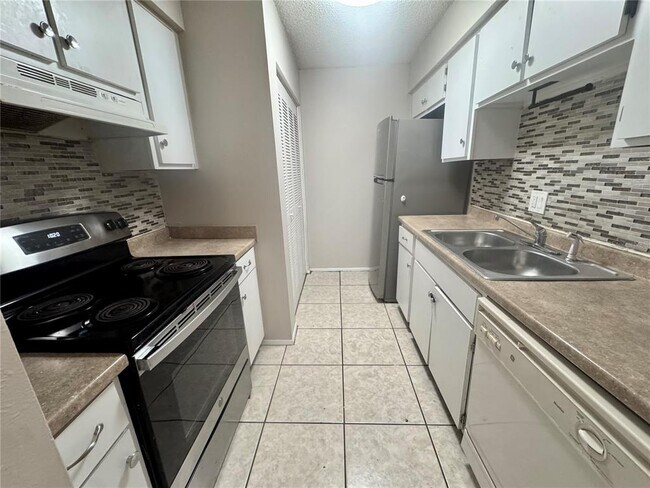 5503 Pokeweed Ct Unit C