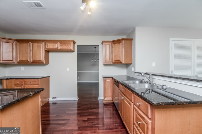 Photo - 6627 Shapiro Ct