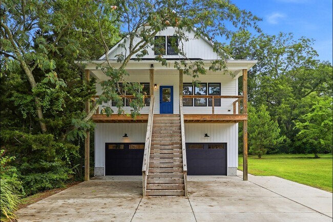 Photo - Custom Home in Seagate | 4 Bedrooms • 3 Bathrooms • Minutes to Wrightsville Beach
