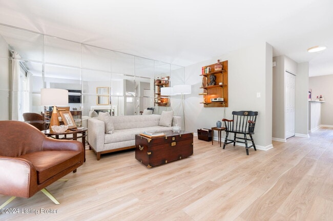 Photo - 638 S 2nd St Unit 1