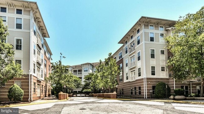 Building Photo - 9486 Virginia Center Blvd Unit 122 Rental