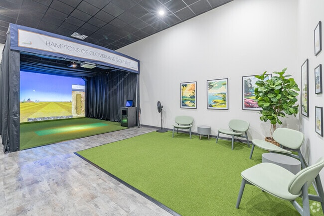 Simulador de golf - Hamptons of Cloverlane Apartments