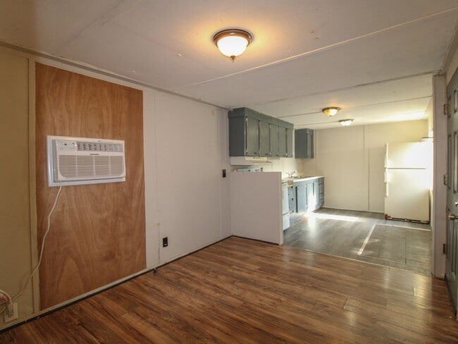 Photo - 14 Simpson Rd