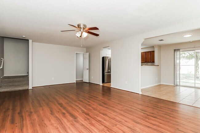 Photo - 11911 Pure Silver