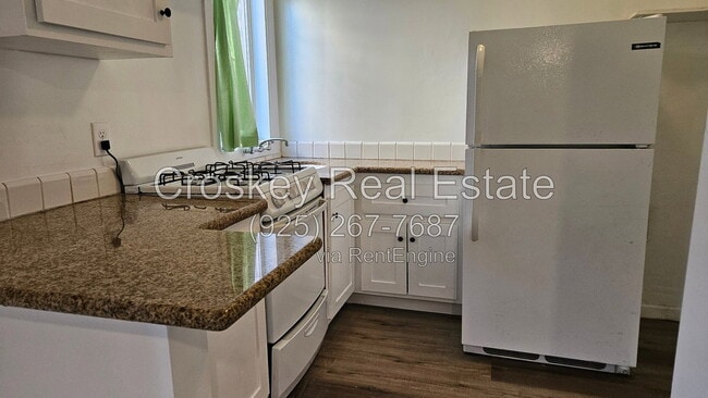 463 E 9th St Unidad B