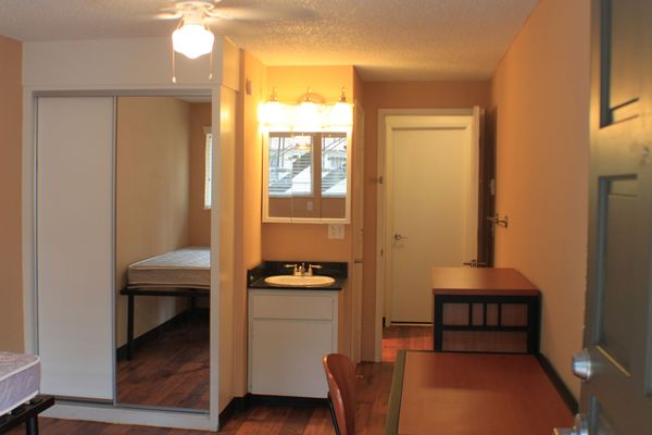 Bedroom - Aldersgate Apartments