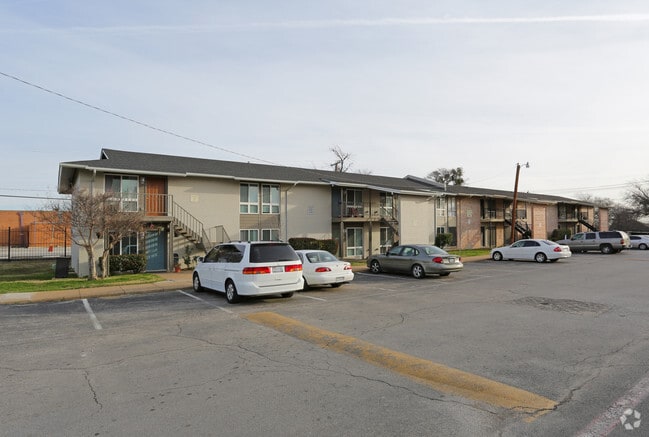 Photo - Claytons Mark Apartments