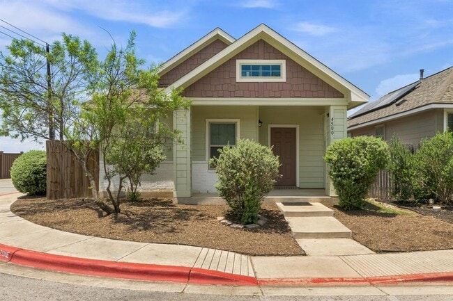 Building Photo - 4500 Senda Ln