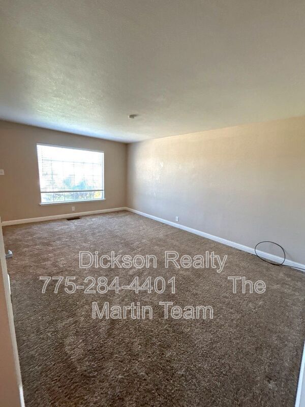 Photo - 1675 Harvard Wy