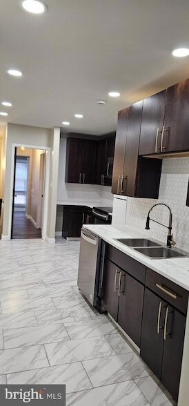 Photo - 1531 W Fairmount Ave