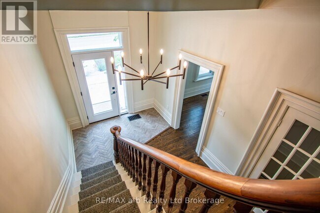 Photo - 66 Daly Ave