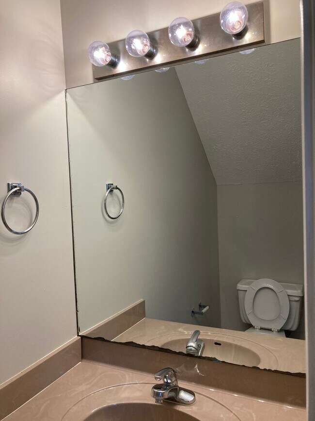 Photo - 3 Bedroom, 1.5 bath Home Unit A3