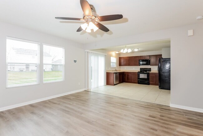 Photo - 8110 Grove Berry Dr