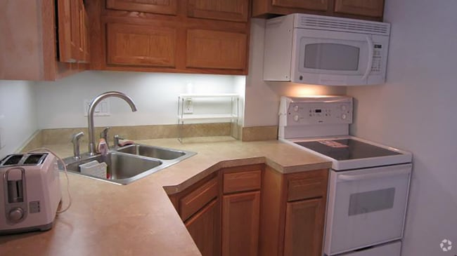 Building Photo - 487 Pocahontas Ave Unit B Rental
