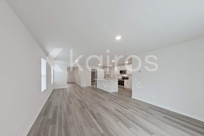 Photo - 128 Inez Ave