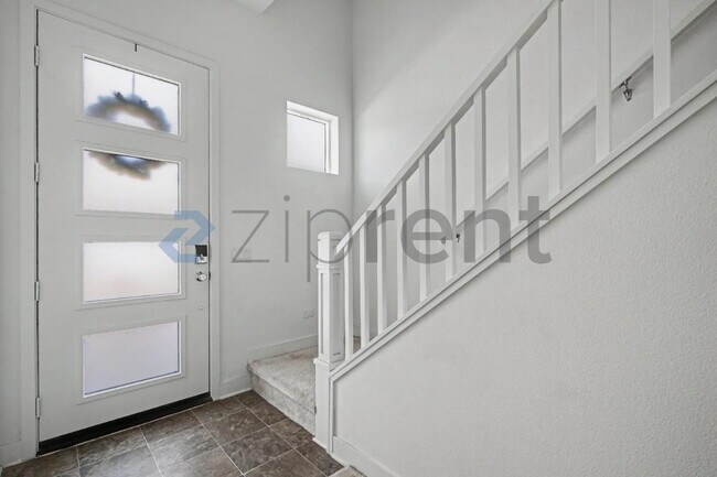 Photo - Unit