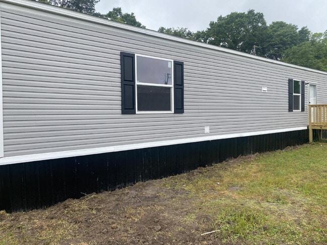 Photo - Beautiful 3 Bed / 2 Bath Home – Move-In Ready – Affordable & Modern Living