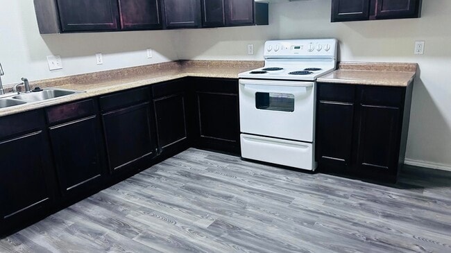 Photo - 8907 Terrell Ave