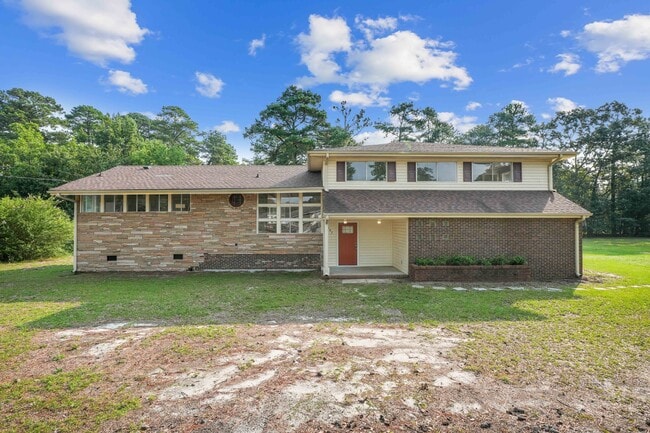 Building Photo - 607 Longleaf Ave