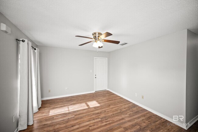 Photo - 4004 Kendallbrook Loop