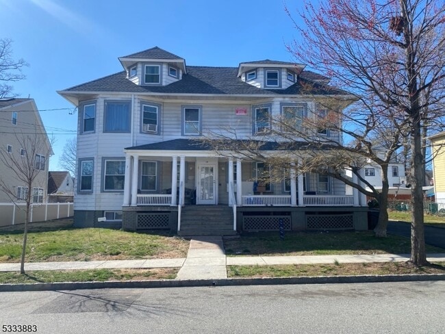 Photo - 29 High St Unit 1R