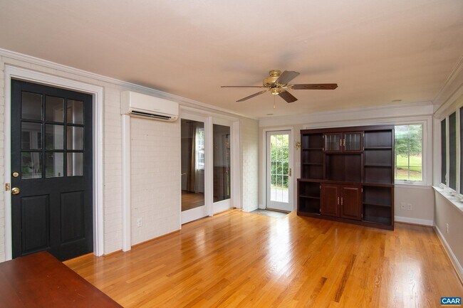 1313 Grove Rd