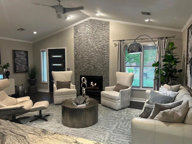 Photo - Available Now! Beautifully Remodeled Home ...