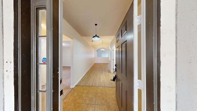 Photo - Beautiful 4Bed/ 2Bath Home in Doral Pointe...