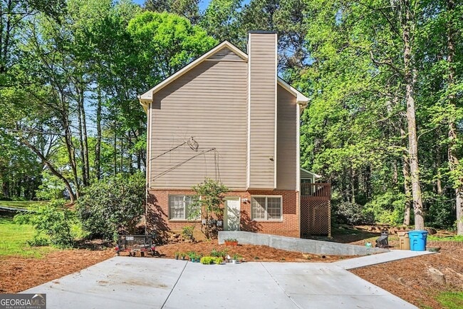 Photo - 1527 Ridgewood Dr SW