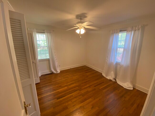 Photo - 337 E Boundary Ave SE