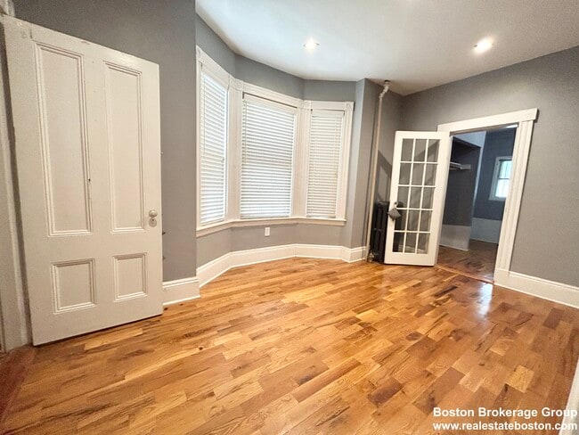 Photo - 14 Batchelder St