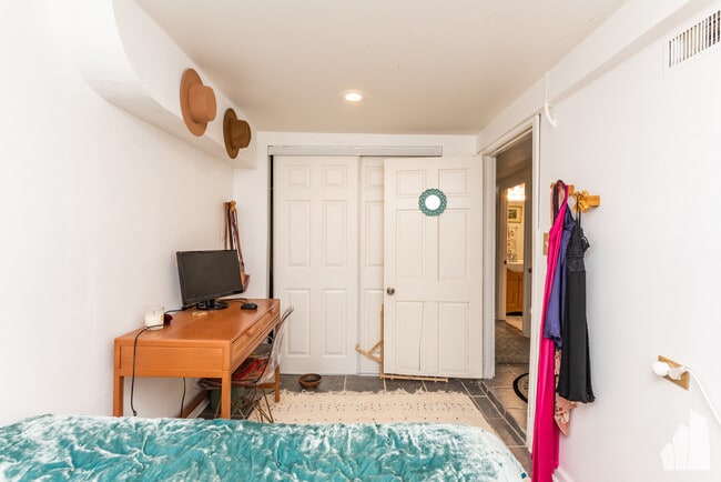 Photo - 2005 W Race Ave Unit Basement