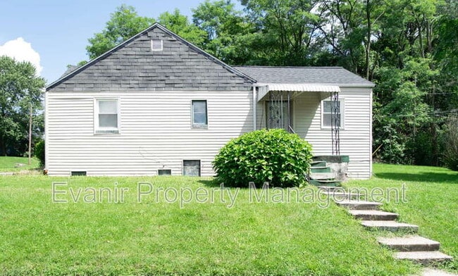 Photo - 509 E 3rd St