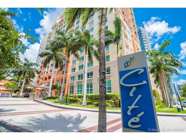 Building Photo - 2000 N Bayshore Dr Unit 1606