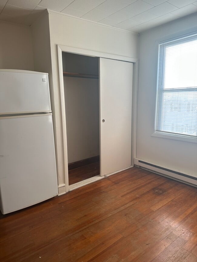 Photo - Harvard St Unit 2