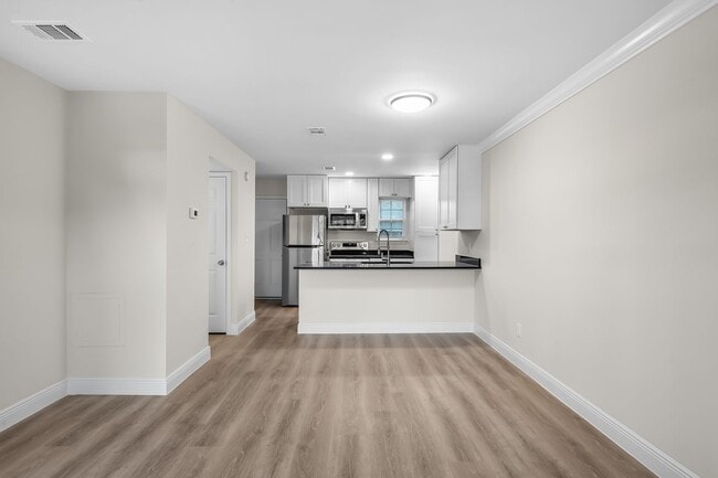 Photo - Crown Molding & Granite Kitchens********* ...