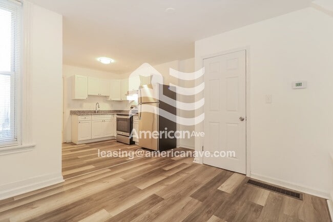 Photo - 234 N Hobart St